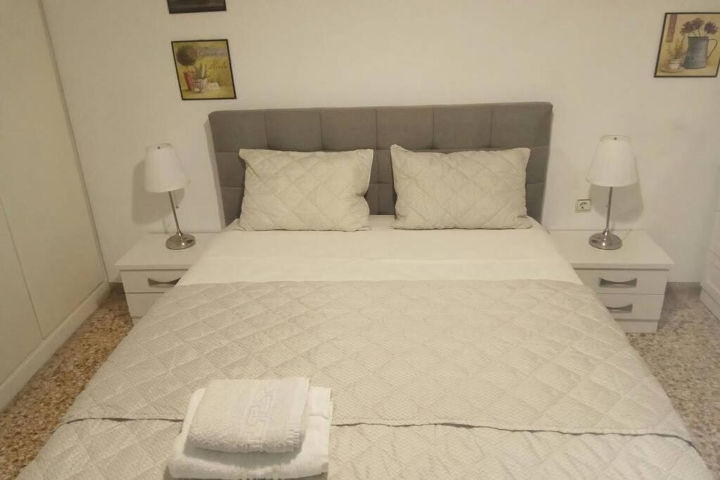 Central Town House 60M2**** ピレウス エクステリア 写真