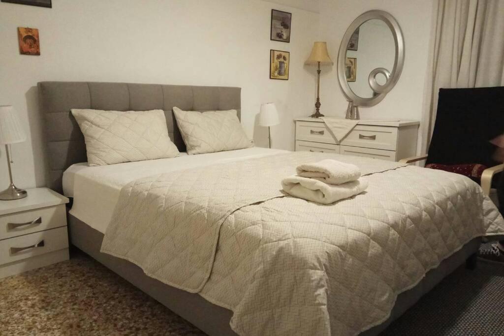 Central Town House 60M2**** ピレウス エクステリア 写真